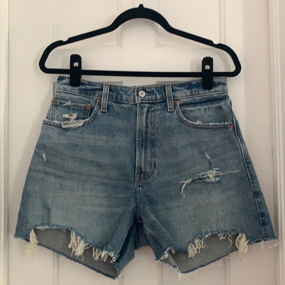 Abercrombie High Rise 4” Short, Curve Love